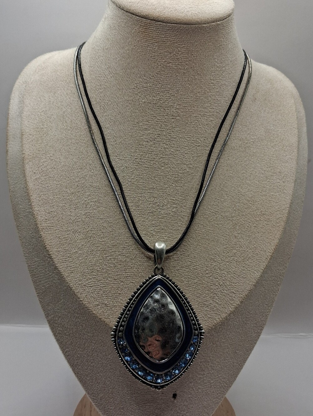 Premier Designs Good To Go silver-tone & blue enamel teardrop pendant necklace.